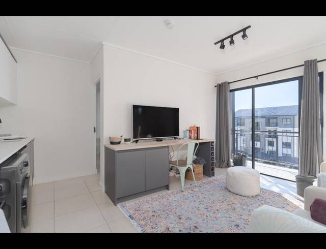 1 BEDROOM PROPERTY TO RENT IN THE HUNTSMAN